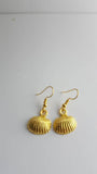 Seashell earrings, beach earrings, beach jewelry, seashell jewelry, gold earrings, charm earrings, mermaid earrings, mermaid jewelry