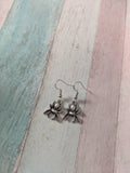 Spider earrings, spider jewelry, gifts for spider owners, gothic earrings, gothic jewellery, Halloween accessories, spider accessories
