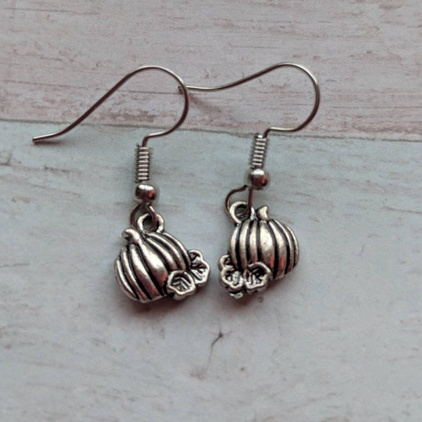 Pumpkin earrings, pumpkin jewelry, Halloween earrings, Halloween jewellery, gifts for her, Halloween party, festive earrings, sister gifts