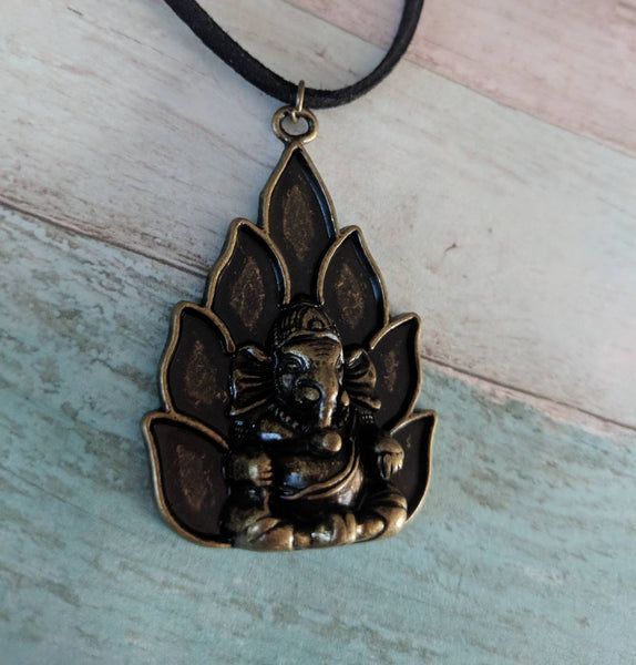 Buddha necklace, Buddha jewellery, spiritual jewellery, yoga necklace, yoga gifts, meditation jewellery, meditation gifts, Buddha gifts