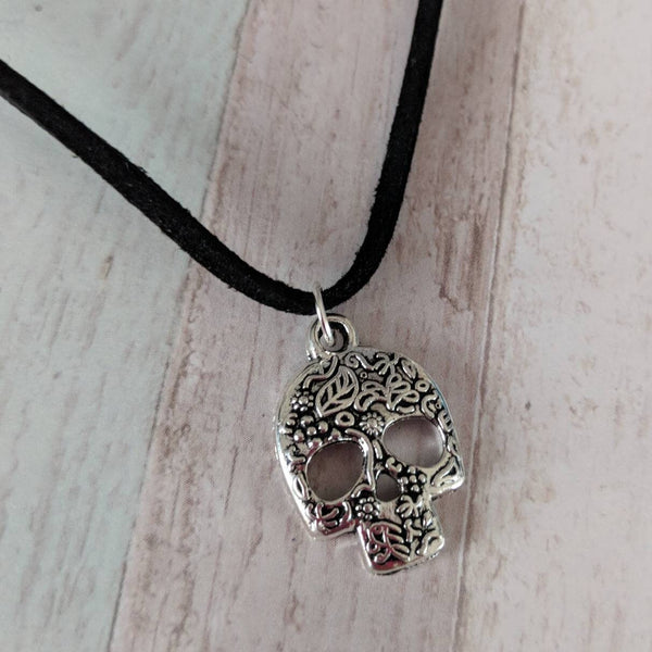 Sugar skull necklace, gothic necklace, gothic gifts, day of the dead, skull gifts, skull jewellery, skull lover, alternative gifts,