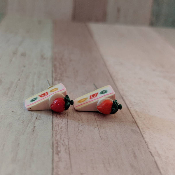 Cake earrings, miniature food earrings, food jewellery, cute earrings, kawaii jewelry, birthday gifts, birthday party, sister gifts,