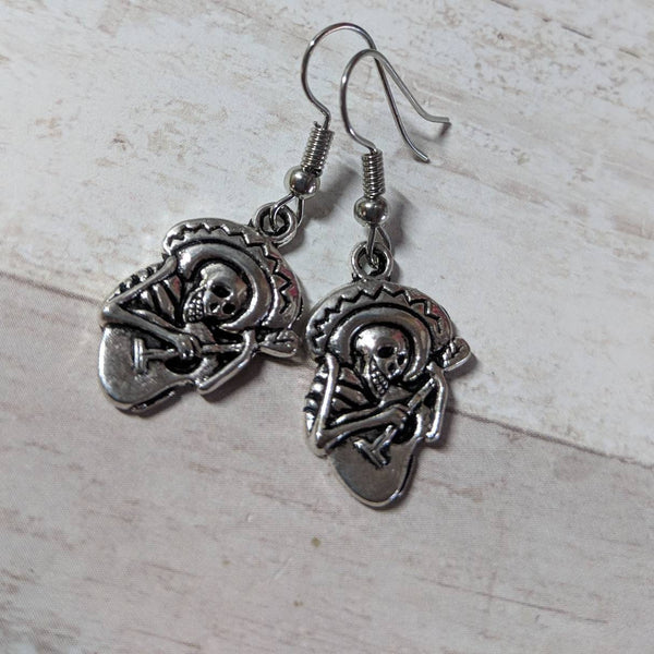 Skeleton earrings, skeleton jewelry, musician gifts, day of the dead, Halloween earrings, alternative jewelry, punk earrings, sister gifts