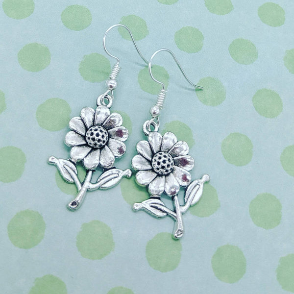 Flower earrings, flower jewelry, flower lover gifts, bridesmaid earrings, gardener gifts, gardening lovers, floral inspired, florist gifts