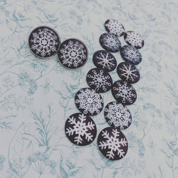 Snowflake earrings, cabochon earrings, Christmas earrings, Christmas jewellery, stocking fillers, stocking stuffers, Christmas gifts,