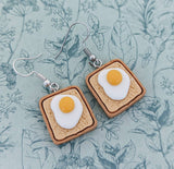 Egg on toast earrings, foodie lover gifts, chef earring gifts, chef jewellery, quirky food earrings, fast food lovers, fried egg earrings,