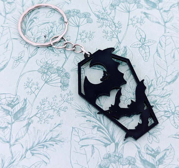Bat coffin keychain, bat lover gifts, Halloween accessories, bat accessories, Halloween lovers, gothic jewellery, gothic keychain,