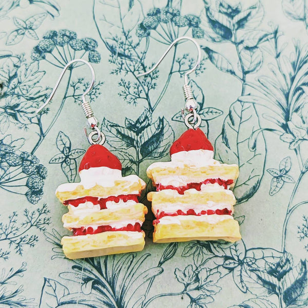 Strawberry cake earrings, dessert lover gifts, foodie earrings, dessert chef gifts, food lover gifts, food jewellery, caker lovers ,