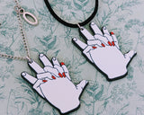 Hands necklace, holding hands, best friend necklace, set of 2 necklaces, girlfriend gifts, girlfriend necklace, gifts for friend,