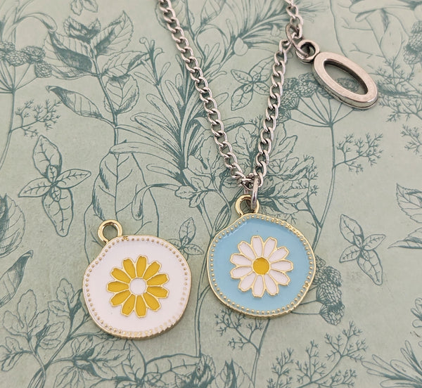 Daisy necklace, daisy jewellery, daisy lover gifts, bridesmaid gifts, bridesmaid jewellery, flower girl gifts, daisy themed, bridal gifts