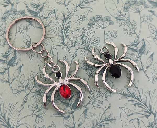 Tarantula keychain, tarantula gifts, spider keychain, spider lover gifts, spider accessories, gothic accessories, gothic keychain,