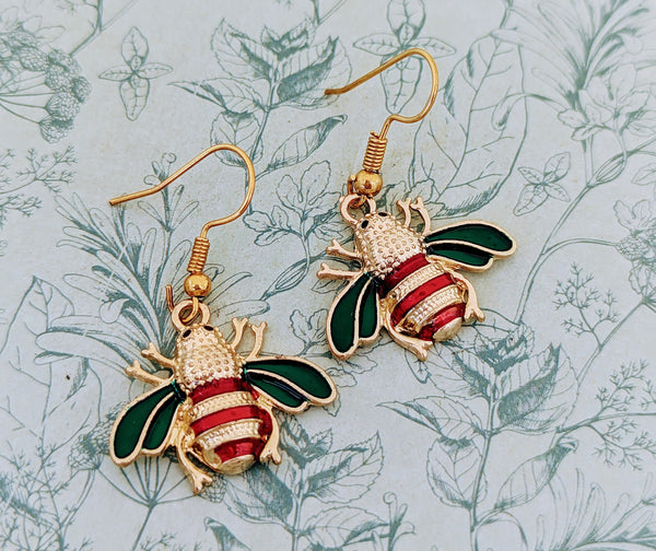 Bee earrings, bee jewellery, bee gifts, bee keeper gifts, insect lover gifts, nature lover gifts, bee themed, summer earrings, vegan earring