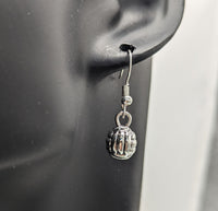 Volleyball mom gifts, volleyball earrings, volleyball lover gifts, sports earrings, sports lovers, mismatch earrings, volleyball player gift