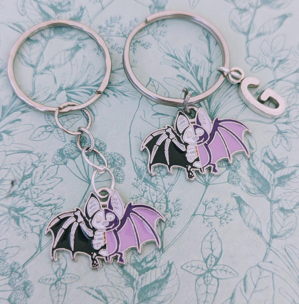 Personalised Bat keyring, spooky bat keychain, bat lovers gifts, Halloween inspired bat gifts, Halloween themed accessories, halloween party