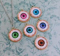 3d scary eyeball necklace, gothic witch jewellery, Halloween style necklace, horror lover gifts, horror inspired gifts, chic gifts for goth