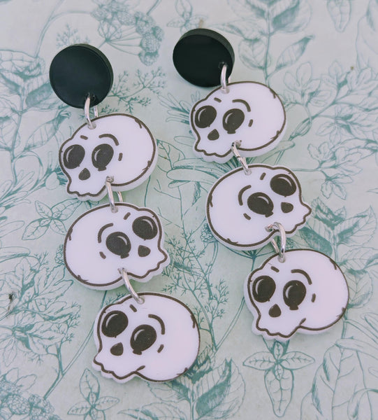 Skull stud earrings, skull jewellery, skull lover gifts, Halloween earrings, gothic style earrings, gothic jewelry, Halloween themed,