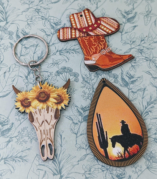 Cow skull statement keychain, cowboy boots keychain, country and western lover gifts, horse lover gifts, line dancing lovers, secret Santa