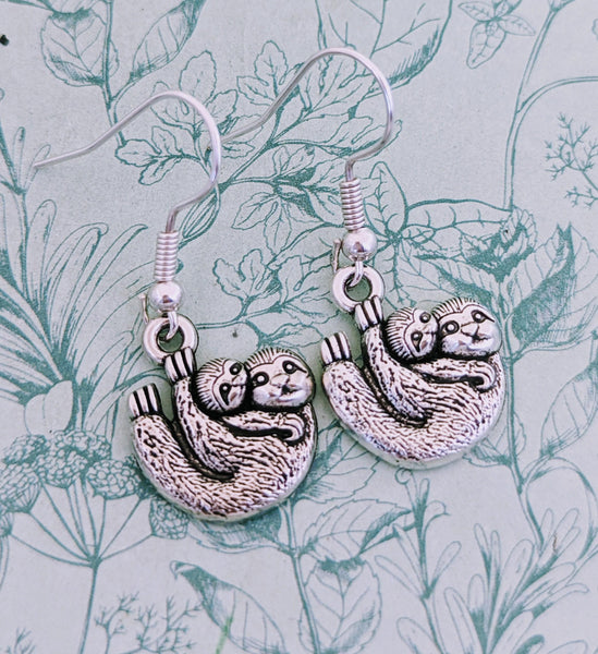 Cute Sloth earrings, sloth animal jewellery gifts, sloth lover gifts, sloth themed gifts ideas, wild animal inspired gifts, zoo keeper gifts