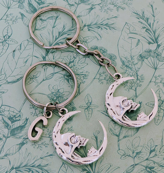 Skull moon keyring, gothic style keyring, gothic lover gifts, skull themed gifts, Halloween themed, gifts for goths, moon themed gifts