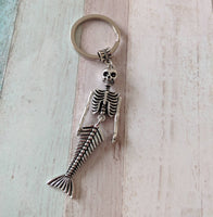 Mermaid skeleton, keyring, keychain, day of the dead, Halloween gifts, Halloween keychain, horror lover gift, gothic keyring, goth gifts,