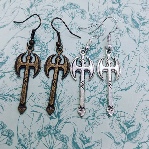 Axe earrings, gamer earrings, cosplay earrings, warrior earrings, gamer jewelry, Viking earry, Viking jewelry, novelty earrings, teen gifts