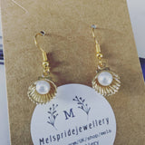 Clamshell earrings, seashell earrings, beach earrings, summer earrings, mermaid earrings, gifts for her, nautical earrings, pearl earrings