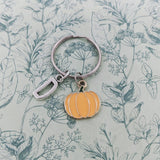 Pumpkin keyring, pumpkin keychain, pumpkin gifts, Halloween keychain, personalised keyring, Halloween lover gifts, gothic keychain,