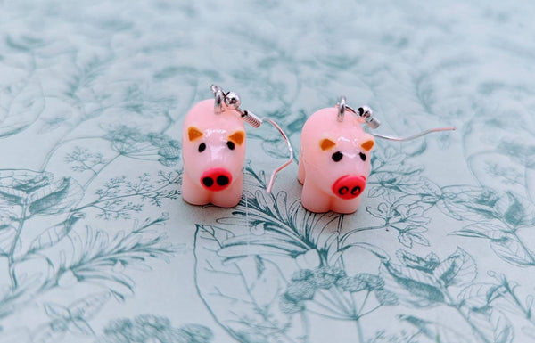 Piggy earrings, pig jewellery, pig themed gifts, pig lover gifts, kawaii earrings, statement earrings, farm animal earrings, pig farmer gift