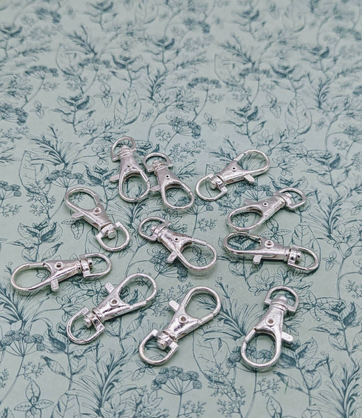 Bag clasps available with Keyrings from melspridejewellery,