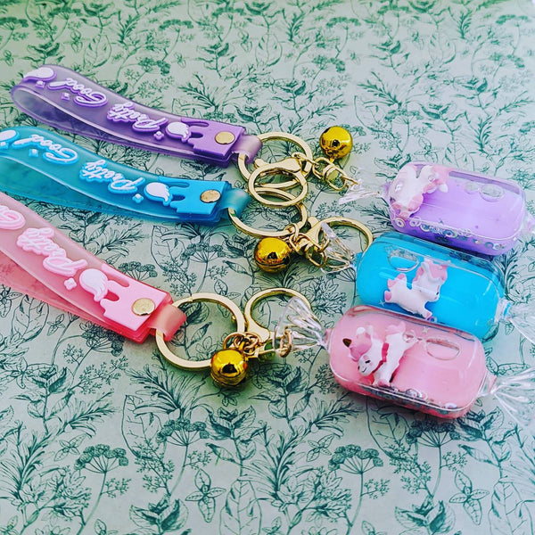 Unicorn keychain, unicorn keyring, kawaii keychain, kawaii accessory, gifts for kids, gifts for unicorn lovers, unicorn themed, unicorn fan,