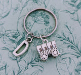 Gypsy wagon keychain, covered wagon keychain, pioneer wagon keychain, gypsy cart gifts, caravan keychain, caravan lover gifts, caravaner