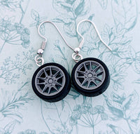 Car wheel earrings, novelty earrings, tyre earrings, mechanic gifts, mechanic earrings, retro earrings, kitsch jewelry, kawaii jewelry,