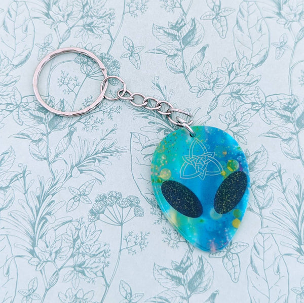 Alien Keychain, alien lover gifts, alien inspired, UFO Keychain, gothic Keychain, space themed gifts, space Keychain, alien believer gifts,