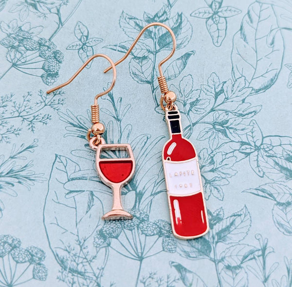 Red wine earrings, mismatch earrings, wine jewelry, wine lover gifts, best friend gifts, gifts for wine lovers, wine themed gifts, wine fan