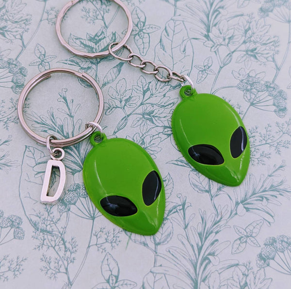 Alien keychain, alien keyring, alien believer gifts, alien bag charm, gifts for alien believers, Halloween keychain, Halloween gifts,