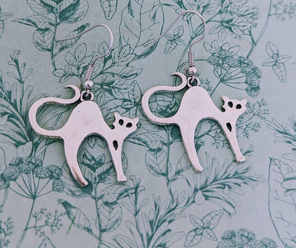 Spooky cat earrings, witches cat earrings, witch gifts, cat inspired gifts, Halloween earrings, Halloween jewelry, cat jewellery, cat gifts