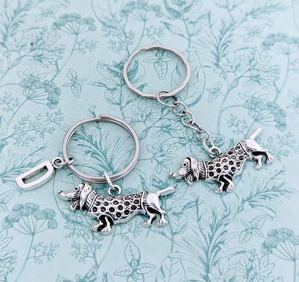 Dog keychain, dachshund Keyring, dachshund gifts, dog mom gifts, dachshund mom gifts, gifts for dog breeders, dog bag charm, dog accessories