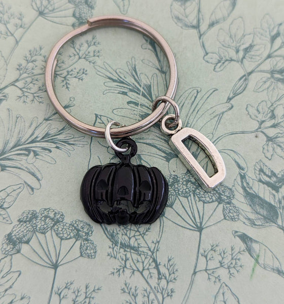 Black Pumpkin keychain, pumpkin bag charm, pumpkin inspired gifts, Halloween keychain, Halloween gifts, halloween bag charm, pumpkin gifts