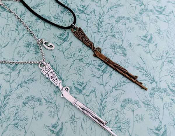 Shot gun necklace, gun jewellery, gun lover gifts, weapon necklace, gamer gifts, boyfriend gifts, gamer jewelry, sheriff gifts,